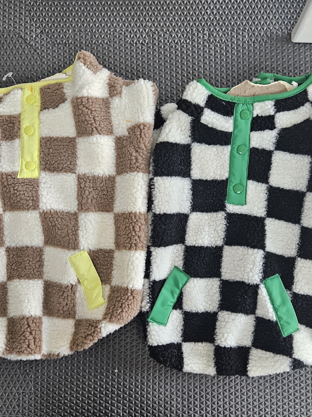 Oodles Lot of 2 Size M Fleece warm Dog Coats Check Design